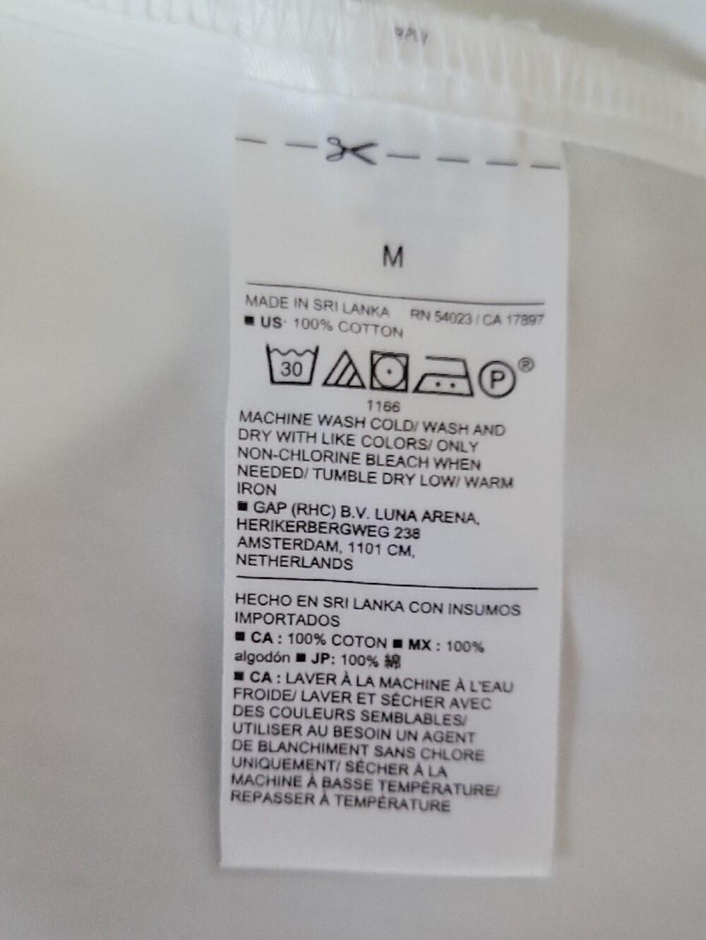 Banana Republic White Pleated Front Dress Shirt- Brand New, Never worn! - Picture 6 of 6